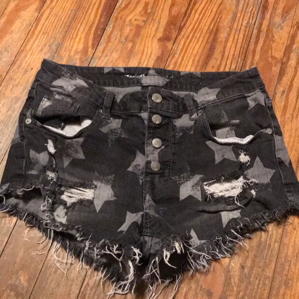 Star shorts